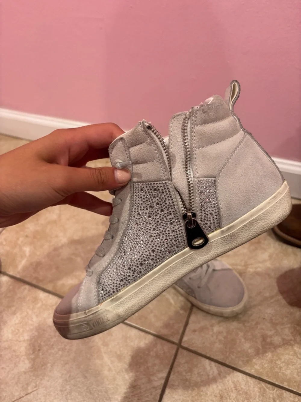 Vintage Havana Women's High-Top Sneakers in Light Gray with Black Star - Picture 3 of 5